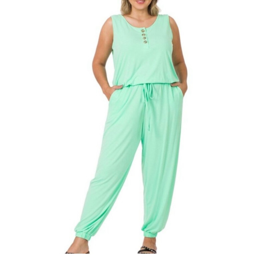 Umgee Green Jumpsuit Relaxed Fit Tapered Legs